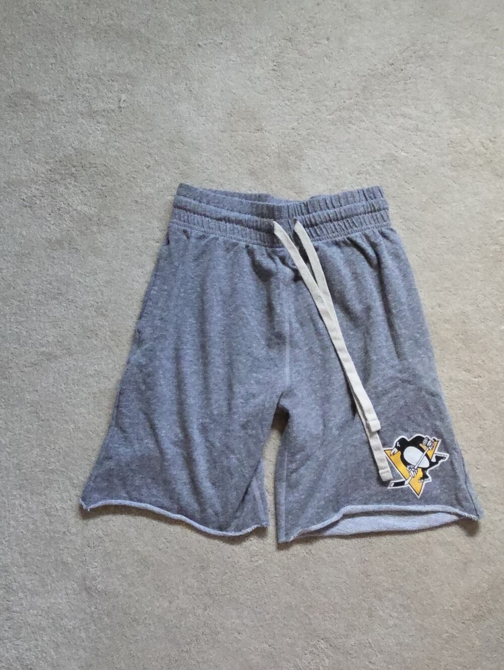 EUC Men's Pittsburgh Penguins Gray Sweatshirt Shorts Size S